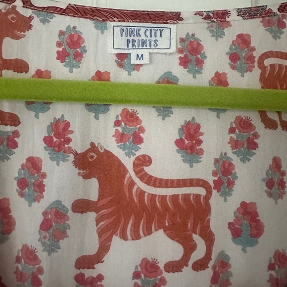 PINK CITY PRINTS TIGER DRESS - Picture 3 of 4